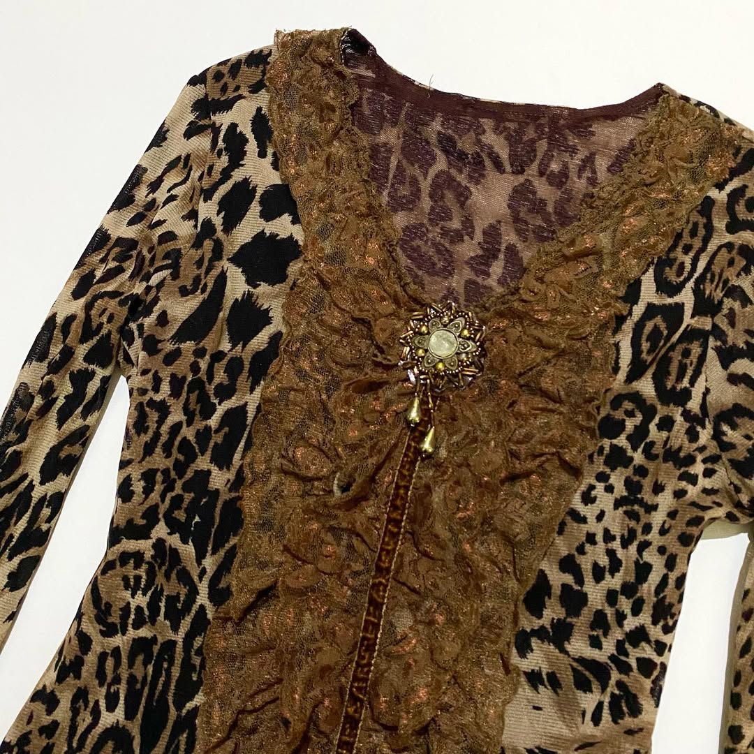 cheetah charm top