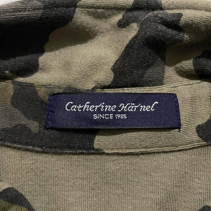 catherine härned camo top