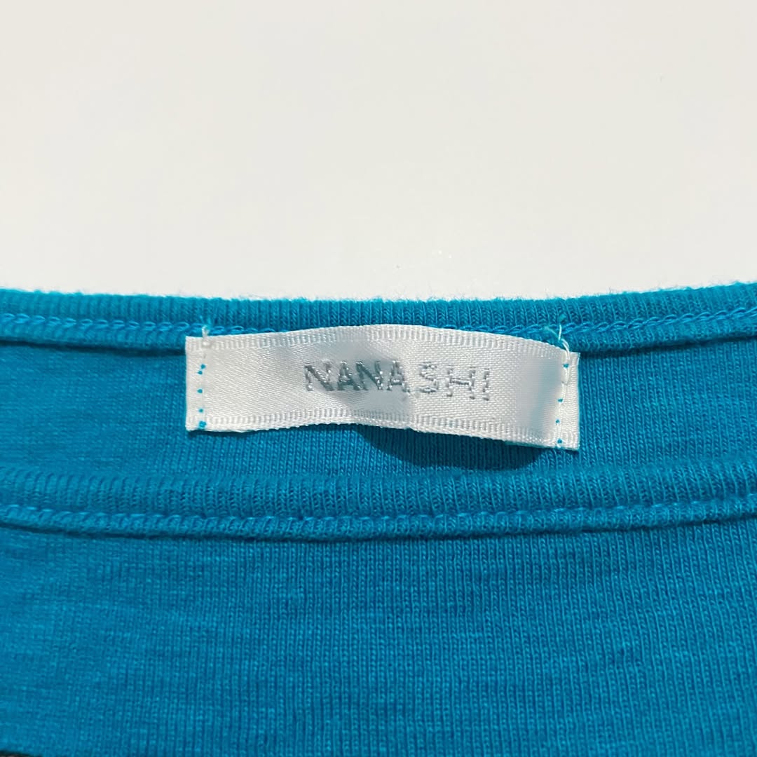 nanashi tank top
