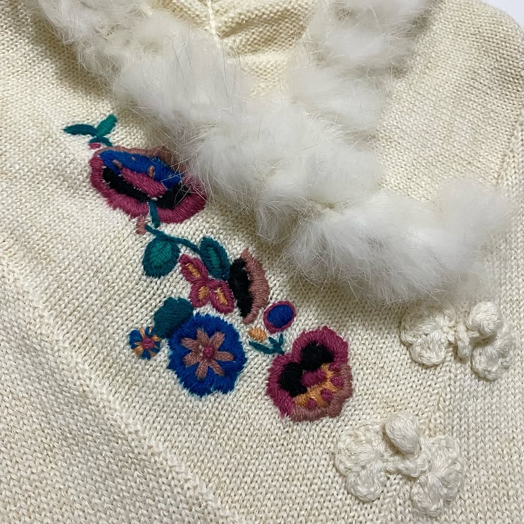 zax sweater